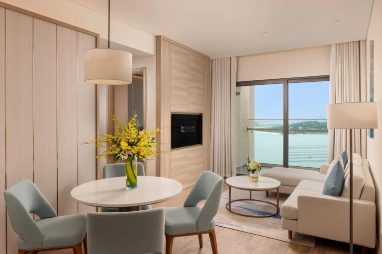 A La Carte Ha Long Bay