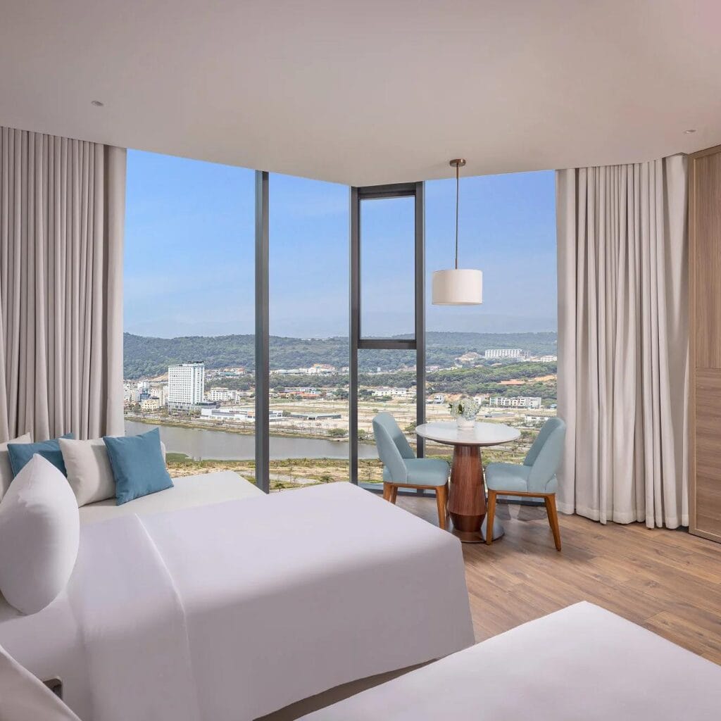 A La Carte Ha Long Bay