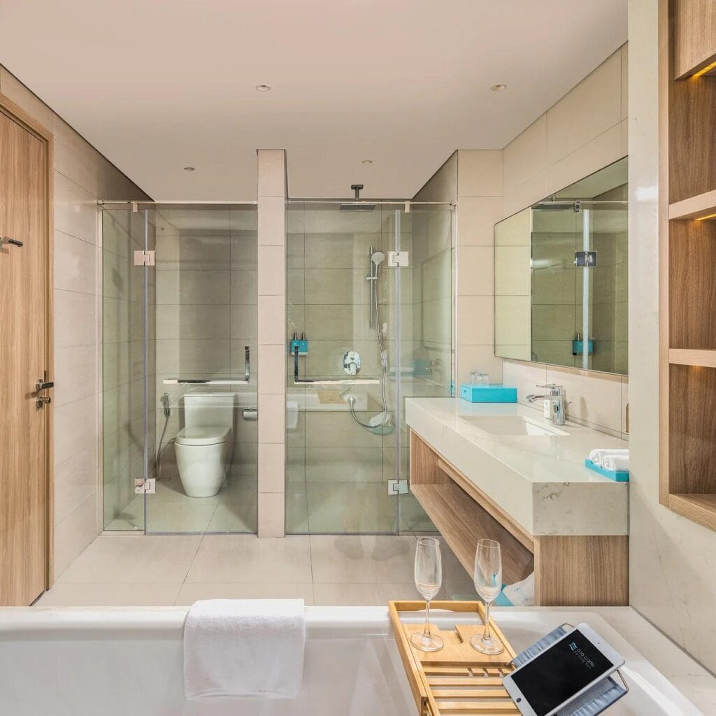 A La Carte Ha Long Bay