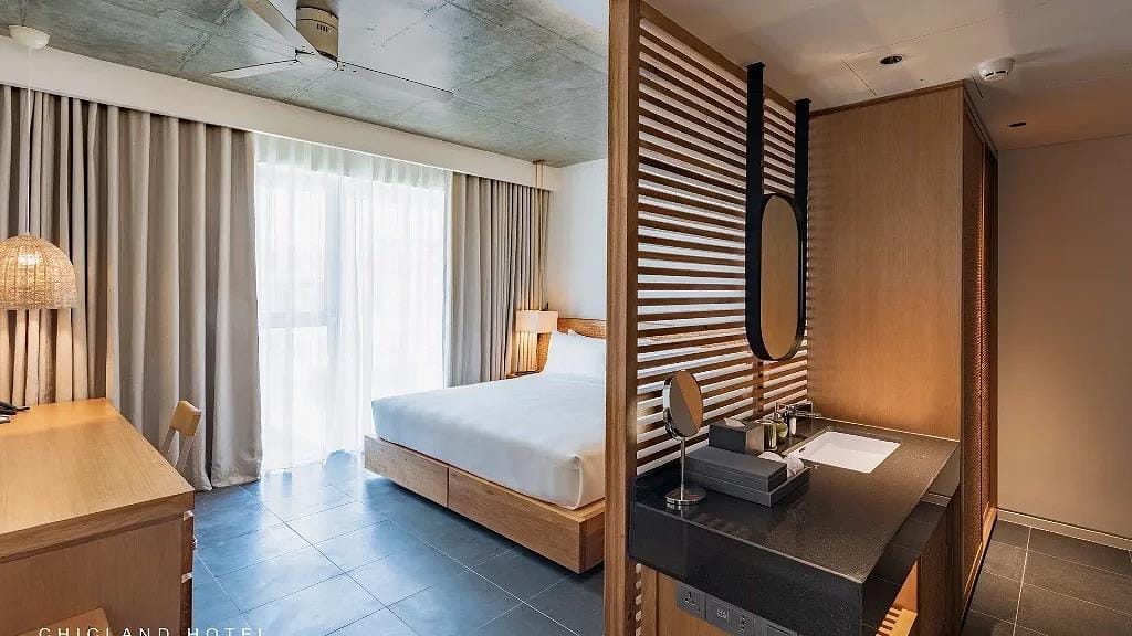 Best beachfront hotels in Da Nang