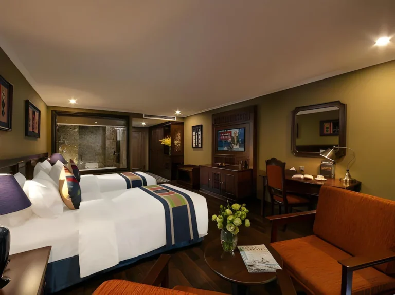 Sapa hotel with infinity pool