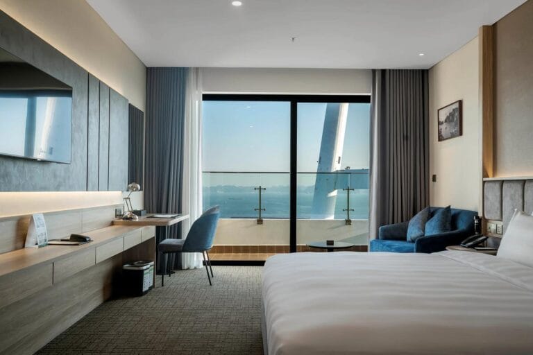 Luxury accommodation Bai Chay