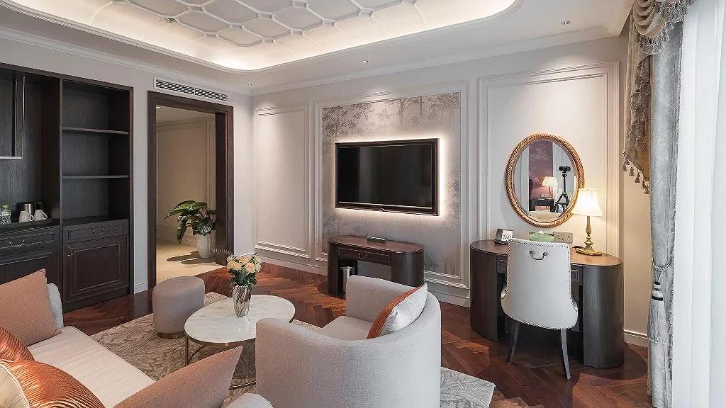 Best hotel near Xuan Huong Lake