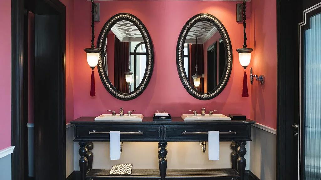 Luxury 5-star hotel Sapa