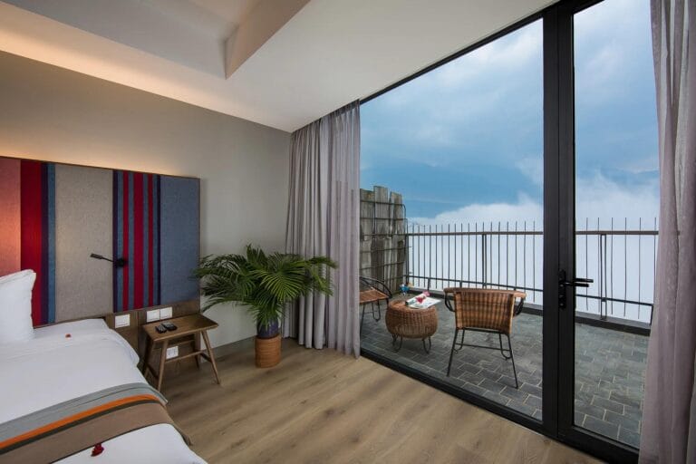 Luxury accommodation Muong Hoa Valley