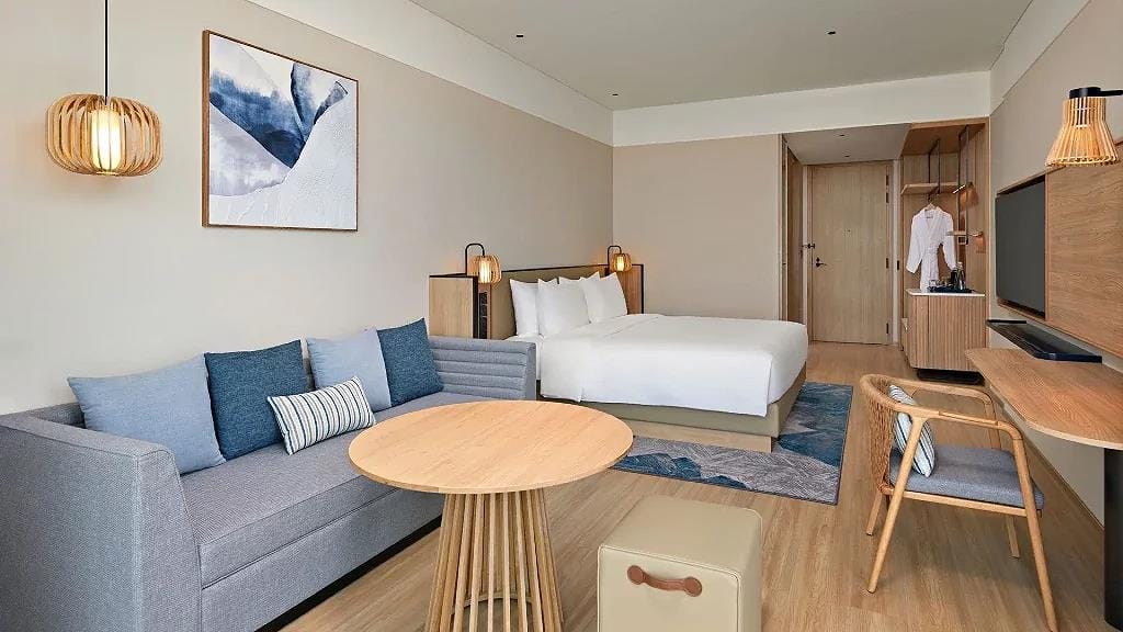 Hyatt Place Halong 1 King Bed 5