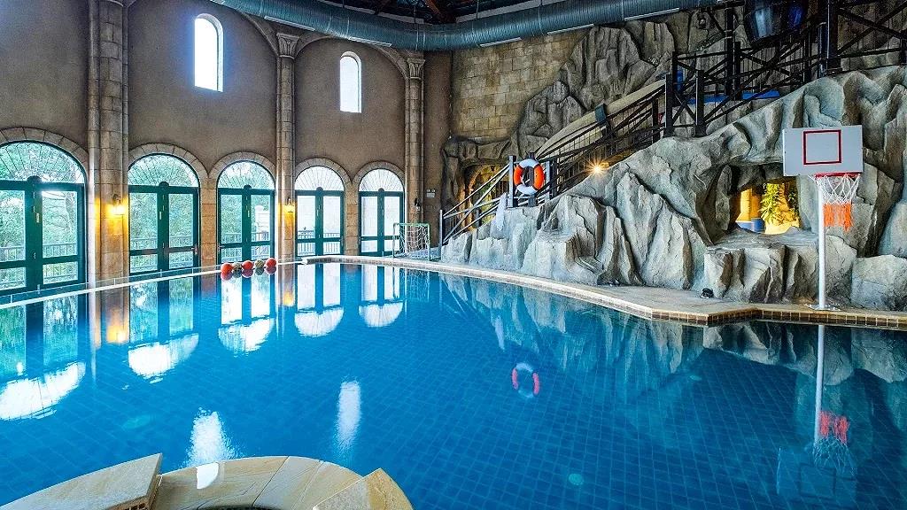 Mercure Danang French Village Bana Hills