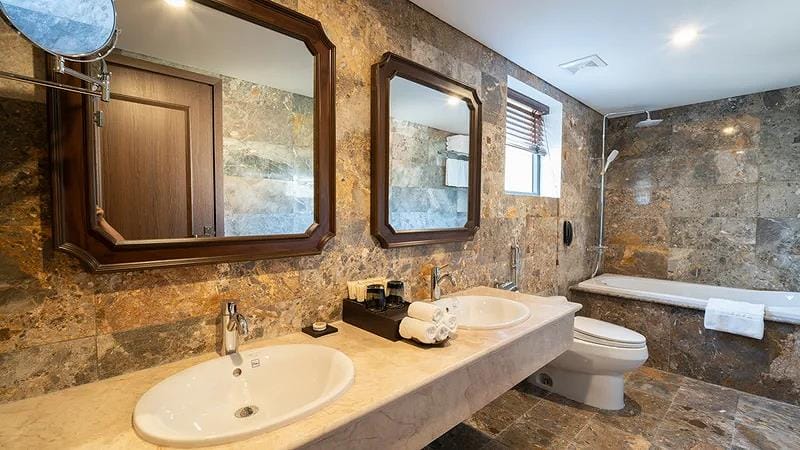 Sapa accommodation Muong Hoa Valley