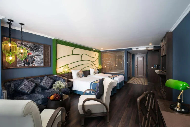 Sapa hotel with infinity pool