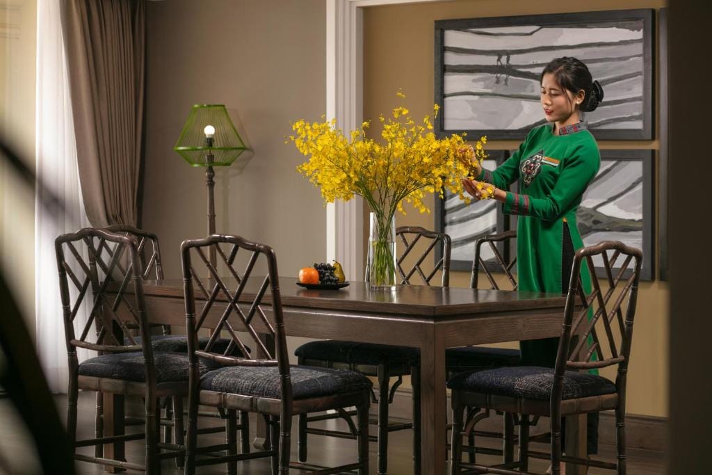 Sapa hotel with infinity pool