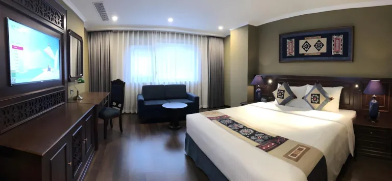 Sapa accommodation Muong Hoa Valley