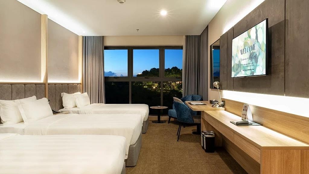 Best hotel near Sun World Ha Long