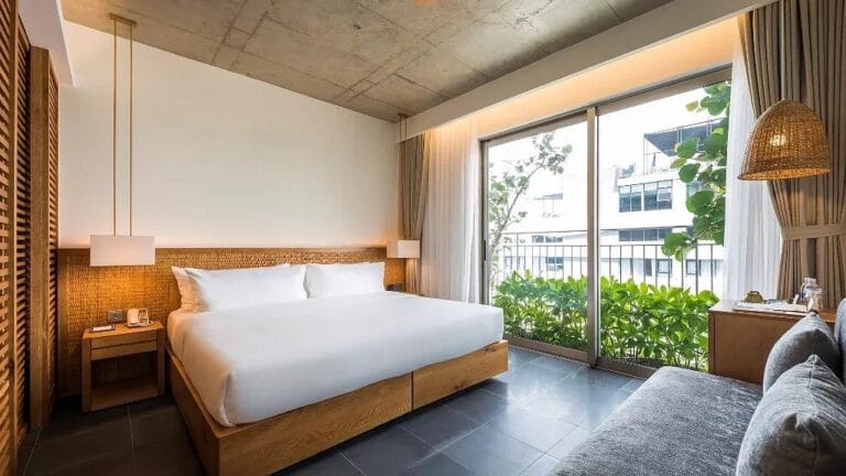 Luxury boutique hotel My Khe Beach