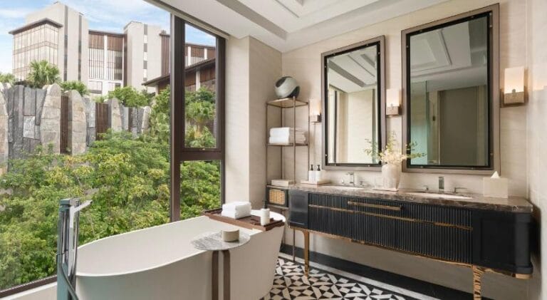 Three Bedroom Villa Pool Access 8