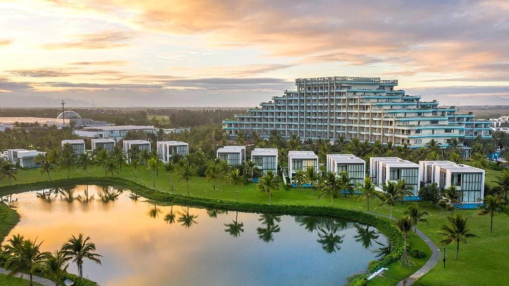Beachfront villas Hoi An