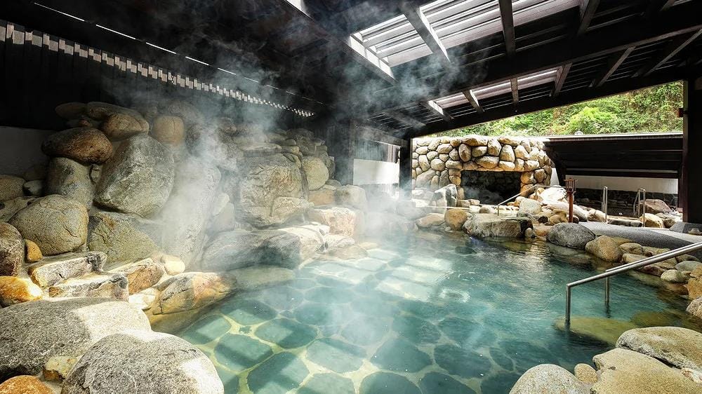 Yoko Onsen Quang Hanh