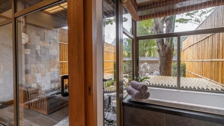 YOKO ONSEN QUANG HANH Washitsu Ichi 9