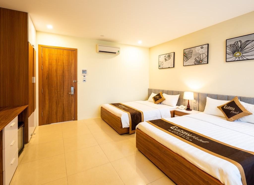 Nha Trang beach hotel booking